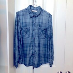 Love 8 3 Womens button down shirt size M